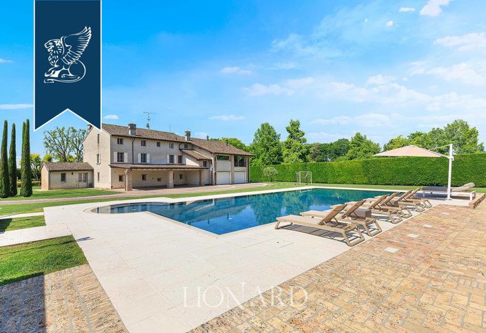 Image No.4-Villa de 4 chambres à vendre à Castel Goffredo