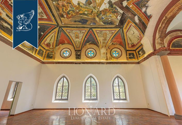 Image No.6-30 Bed Property for sale