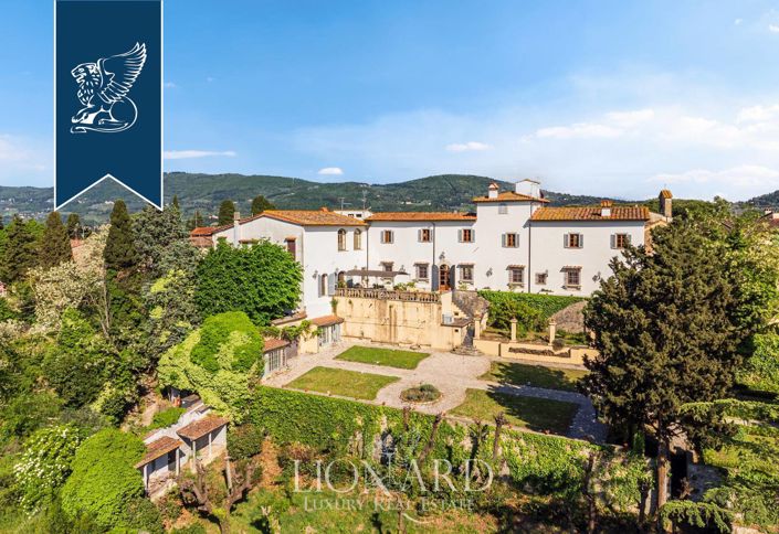 Image No.1-9 Bed Country House for sale