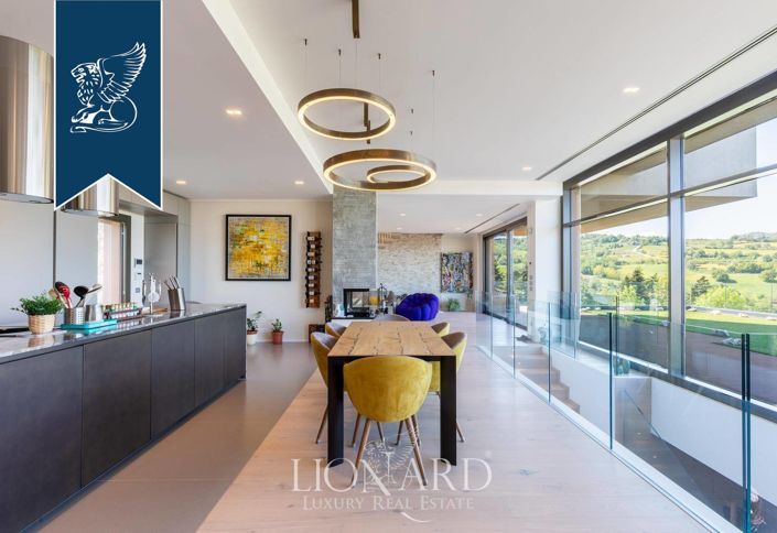 Image No.11-Villa de 4 chambres à vendre à Italie