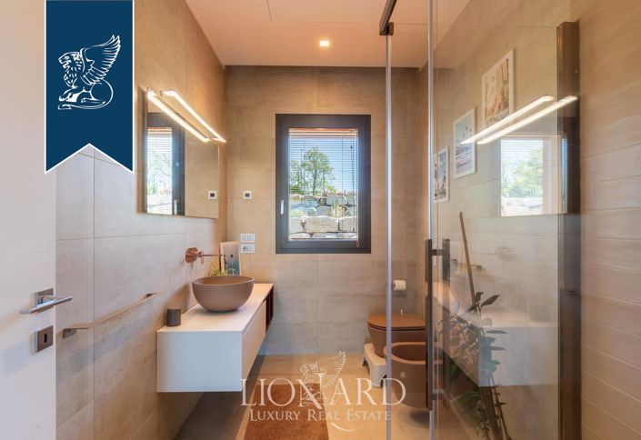 Image No.19-Villa de 4 chambres à vendre à Italie