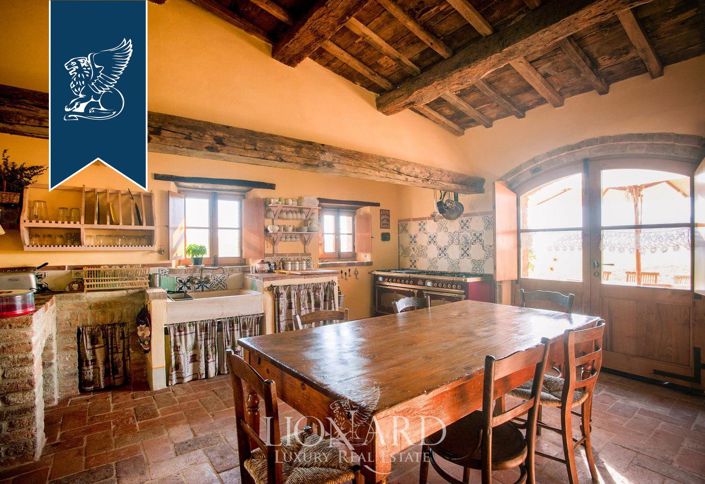 Image No.18-7 Bed Villa for sale