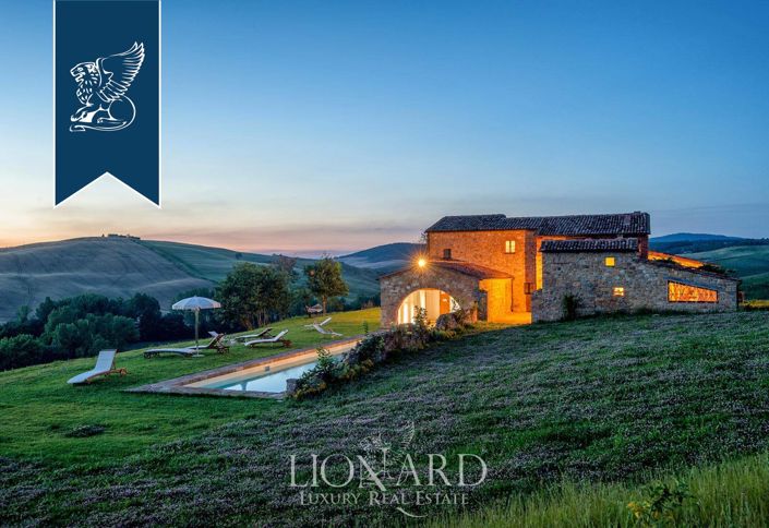 Image No.7-7 Bed Villa for sale