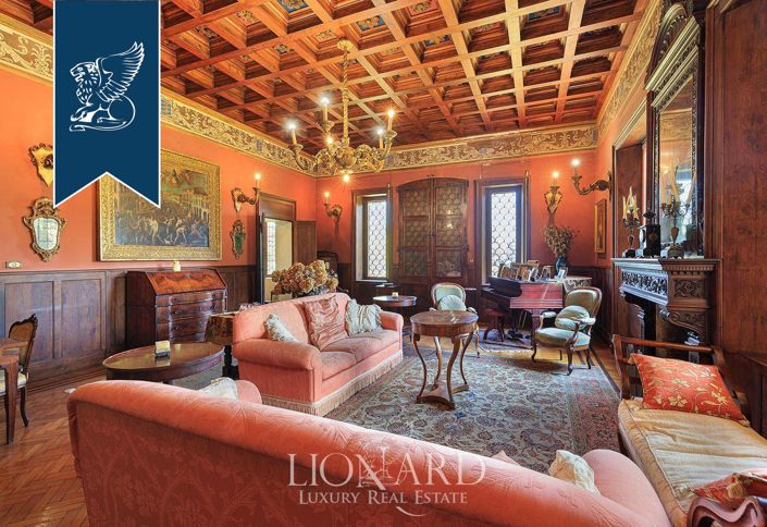 Image No.14-9 Bed Villa for sale