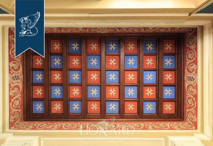 Image No.19-9 Bed Villa for sale