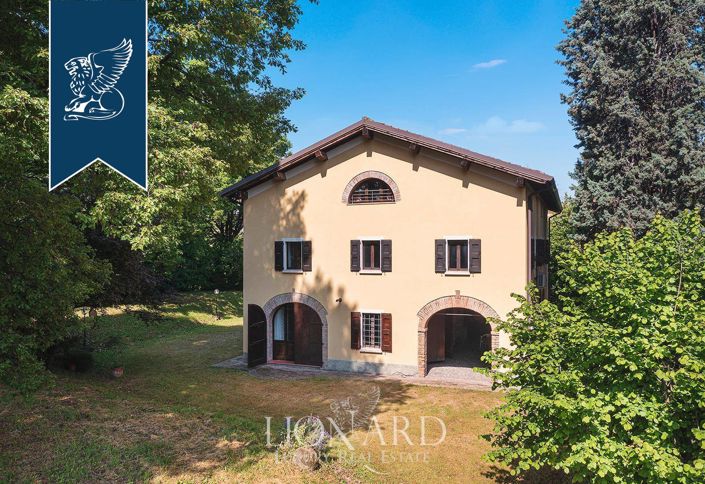 Image No.7-9 Bed Villa for sale