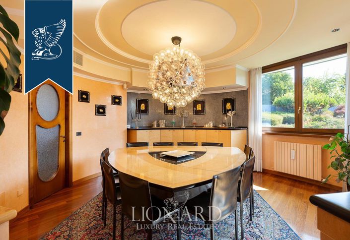 Image No.34-5 Bed Villa for sale