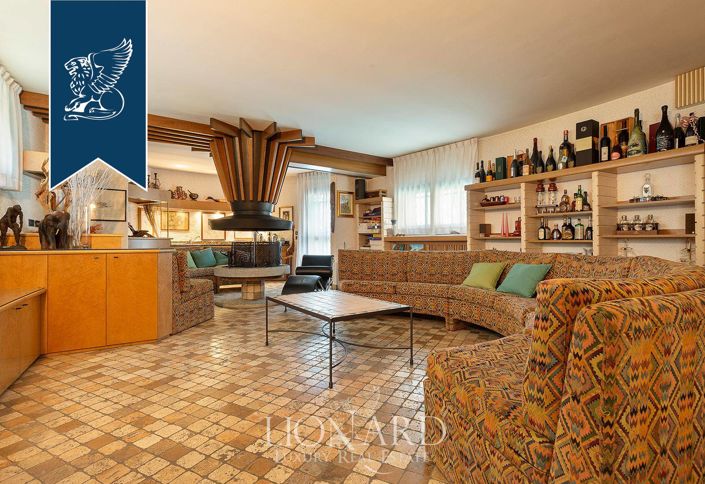 Image No.47-5 Bed Villa for sale