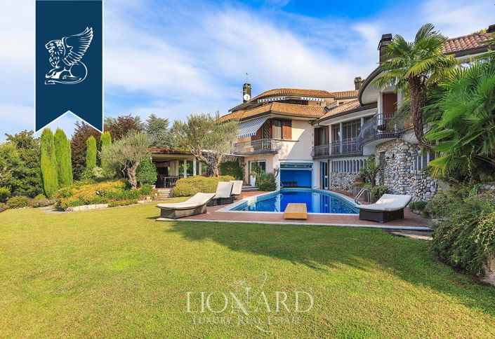 Image No.5-5 Bed Villa for sale