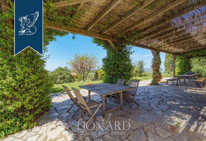 Image No.9-5 Bed Farmhouse for sale