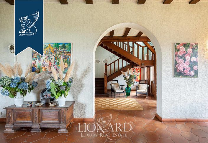 Image No.14-8 Bed Villa for sale