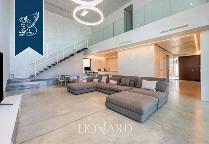 Image No.11-4 Bed Villa for sale