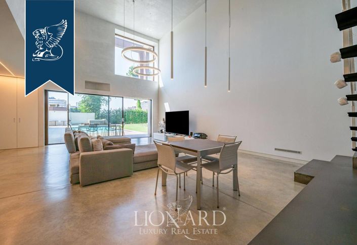 Image No.13-4 Bed Villa for sale