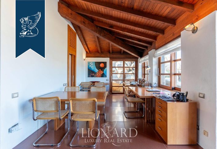 Image No.27-3 Bed Villa for sale