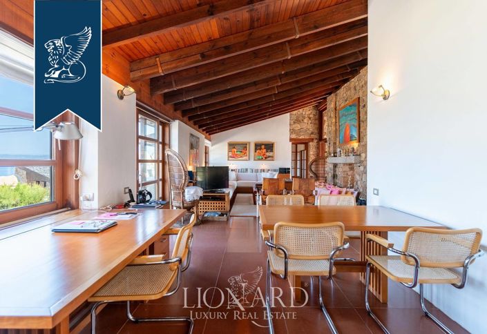 Image No.28-3 Bed Villa for sale