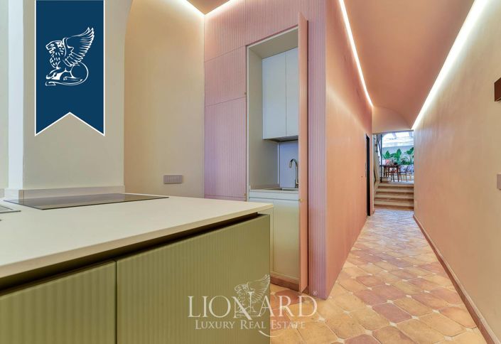 Image No.11-3 Bed Property for sale