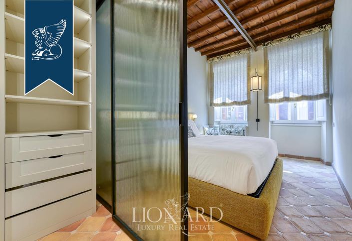 Image No.14-3 Bed Property for sale