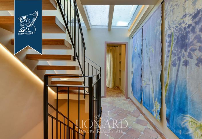 Image No.17-3 Bed Property for sale