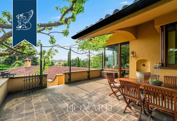 Image No.11-Villa de 7 chambres à vendre à Lombardie