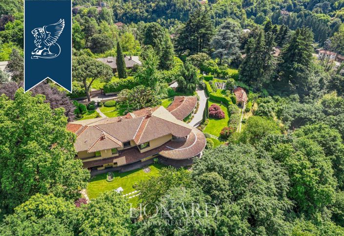 Image No.2-Villa de 7 chambres à vendre à Lombardie