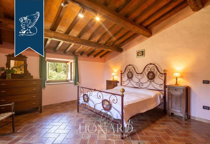 Image No.20-Maison de campagne de 15 chambres à vendre à Pontassieve