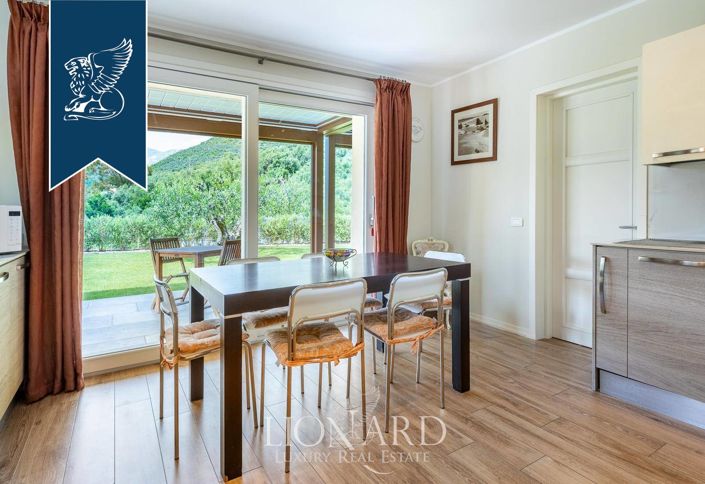 Image No.16-6 Bed Villa for sale