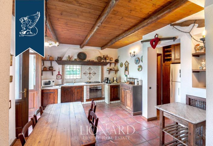 Image No.14-6 Bed Villa for sale