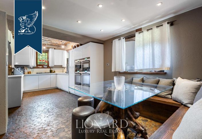 Image No.10-6 Bed Villa for sale