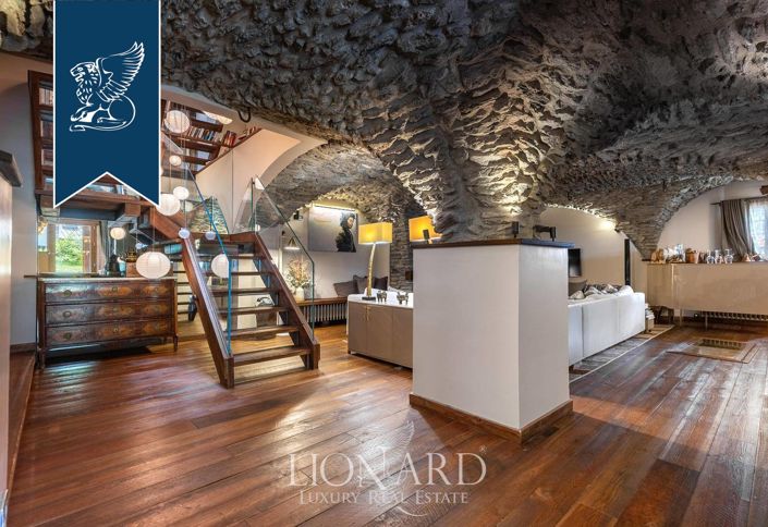 Image No.12-6 Bed Villa for sale