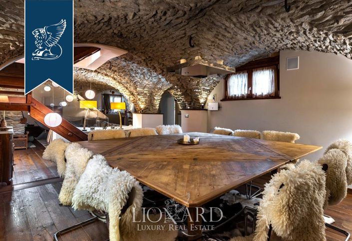 Image No.15-6 Bed Villa for sale