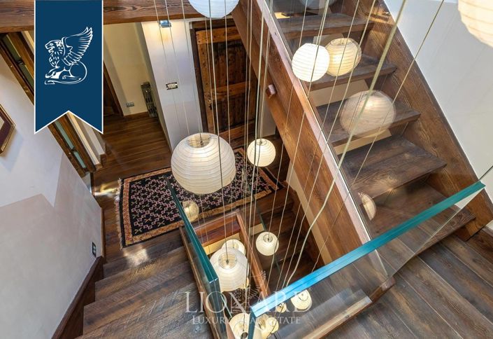 Image No.17-6 Bed Villa for sale