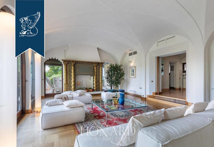 Image No.20-Villa de 8 chambres à vendre à Andorno Micca