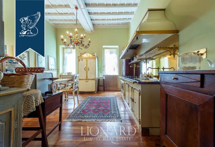 Image No.6-5 Bed Apartment for sale