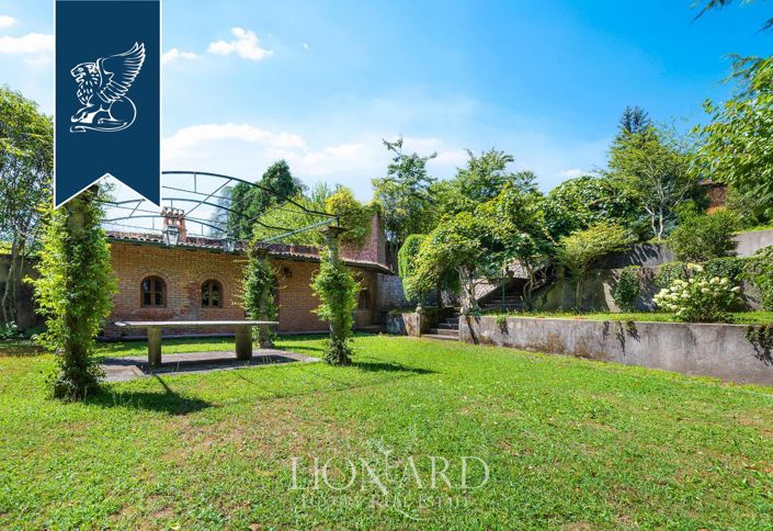 Image No.9-10 Bed Villa for sale