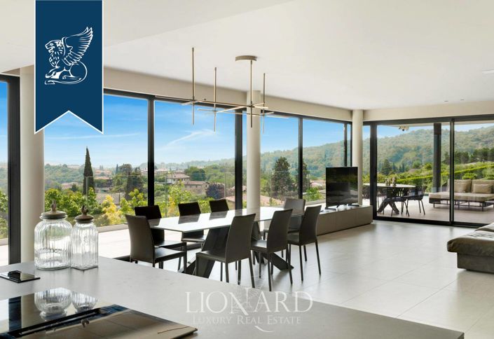 Image No.12-9 Bed Villa for sale