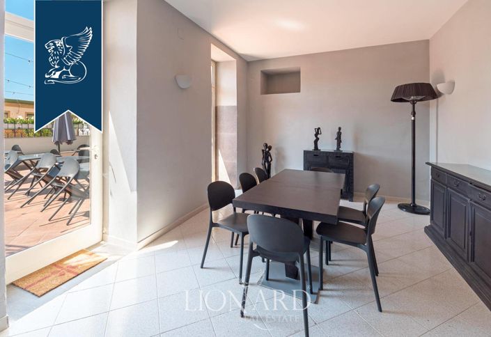 Image No.12-Un hôtel de 13 chambres à vendre à Naples