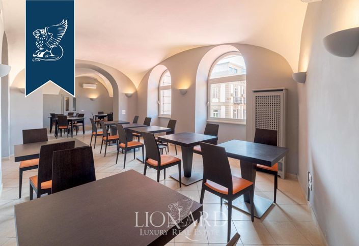 Image No.16-Un hôtel de 13 chambres à vendre à Naples