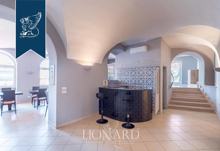 Image No.19-Un hôtel de 13 chambres à vendre à Naples