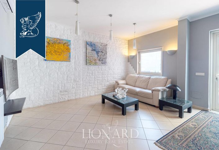 Image No.9-Un hôtel de 13 chambres à vendre à Naples