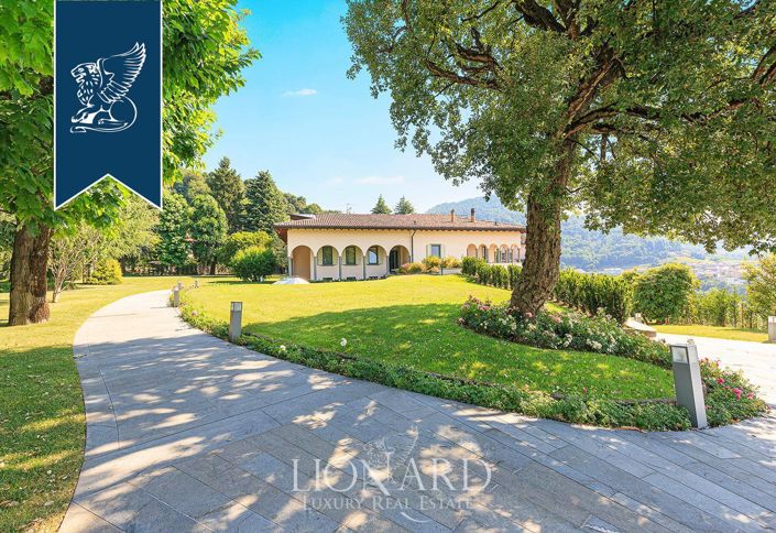 Image No.5-5 Bed Villa for sale