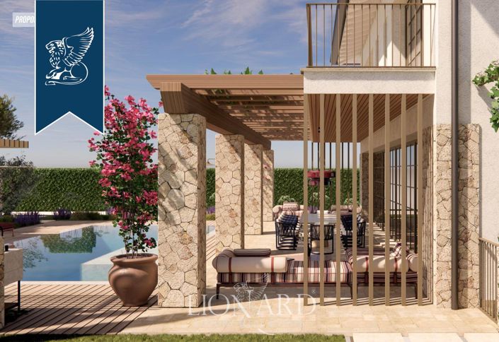 Image No.5-5 Bed Villa for sale