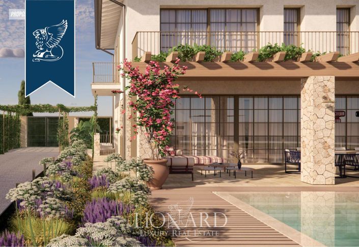 Image No.6-5 Bed Villa for sale