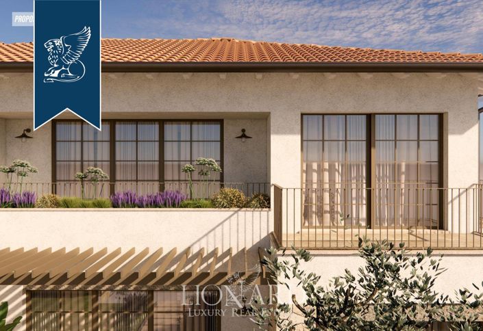 Image No.8-5 Bed Villa for sale