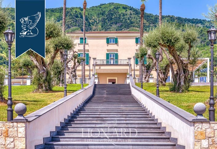 Image No.4-4 Bed Villa for sale