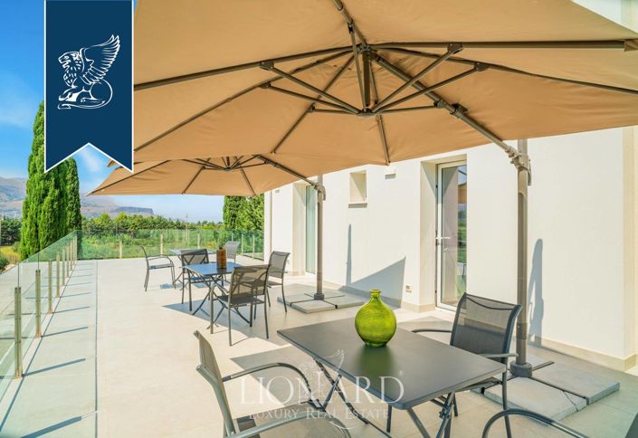 Image No.14-5 Bed Villa for sale