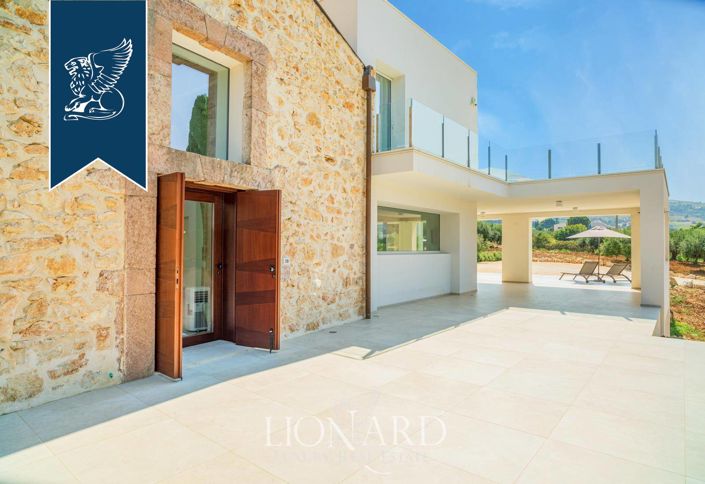 Image No.16-5 Bed Villa for sale