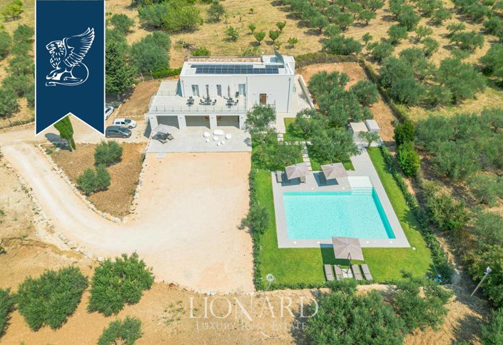 Image No.34-5 Bed Villa for sale