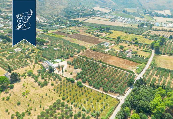 Image No.37-5 Bed Villa for sale