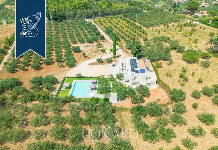 Image No.4-5 Bed Villa for sale