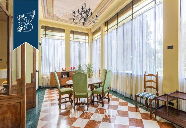 Image No.15-5 Bed Villa for sale